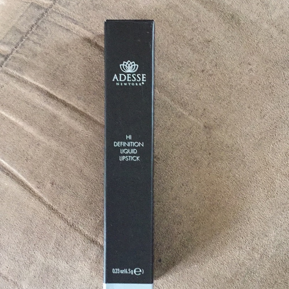 Hi definition liquid lipstick